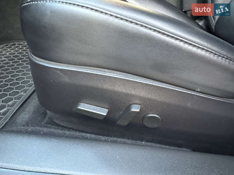 Седан Tesla Model 3 2019 в Владимире