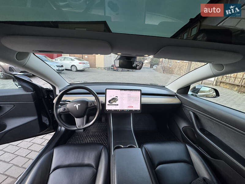 Седан Tesla Model 3 2019 в Владимире