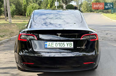 Седан Tesla Model 3 2020 в 