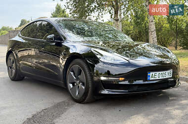 Седан Tesla Model 3 2020 в 