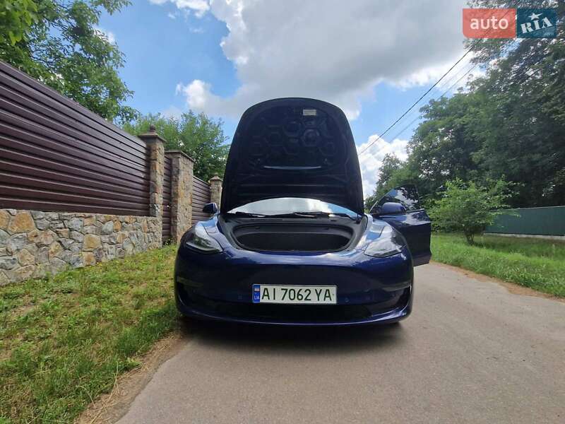 Седан Tesla Model 3 2022 в Василькове