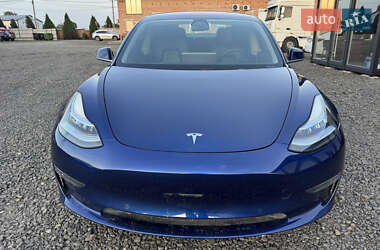 Седан Tesla Model 3 2018 в 