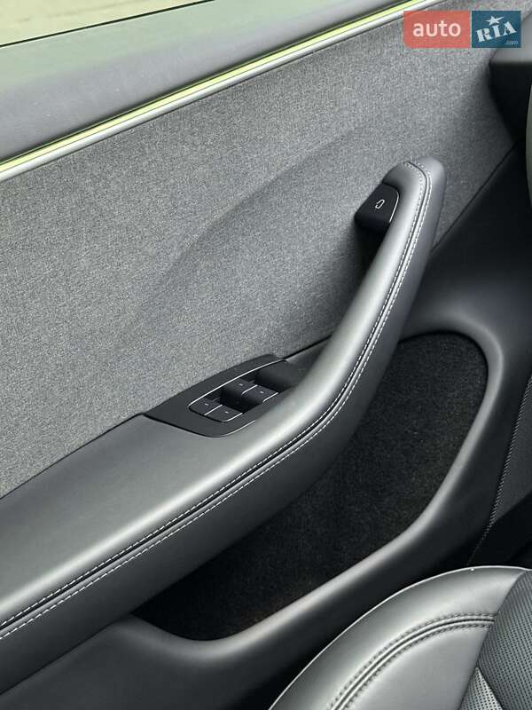 Седан Tesla Model 3 2024 в Кременчуці фото 17 Седан Tesla Model 3 2024 в Кременчуці