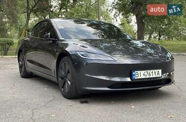 Седан Tesla Model 3 2024 в Кременчуге