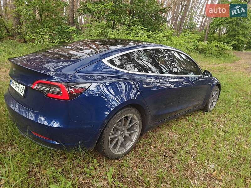 Седан Tesla Model 3 2018 в Харькове