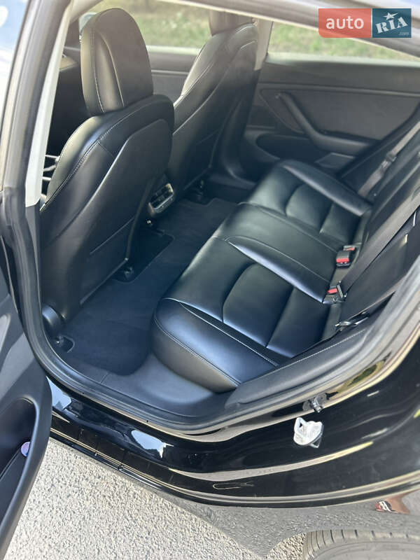 Седан Tesla Model 3 2018 в Запорожье