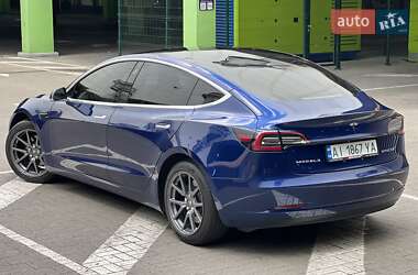 Седан Tesla Model 3 2018 в 