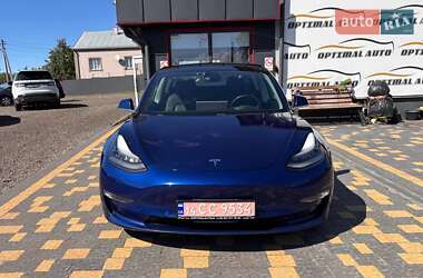 Седан Tesla Model 3 2019 в Львове