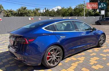 Седан Tesla Model 3 2019 в 