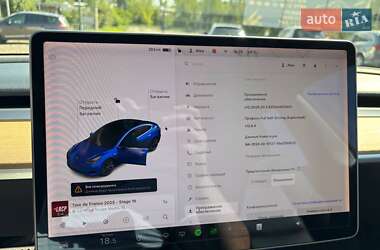 Седан Tesla Model 3 2019 в 