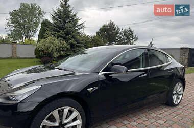 Седан Tesla Model 3 2018 в 