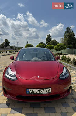 Седан Tesla Model 3 2020 в 