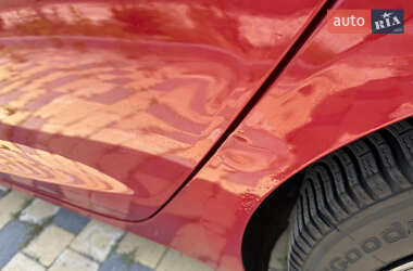 Седан Tesla Model 3 2020 в 
