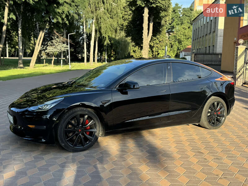 Седан Tesla Model 3 2019 в Лубнах