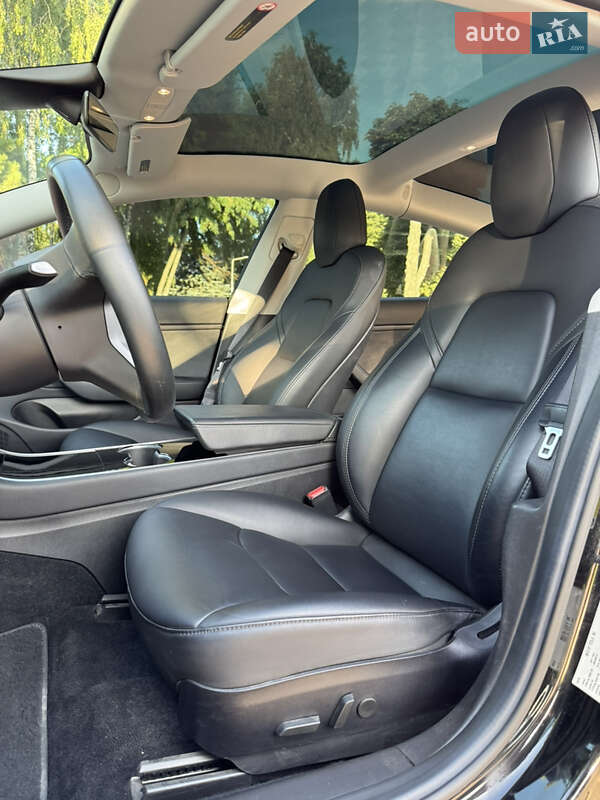 Седан Tesla Model 3 2019 в Лубнах