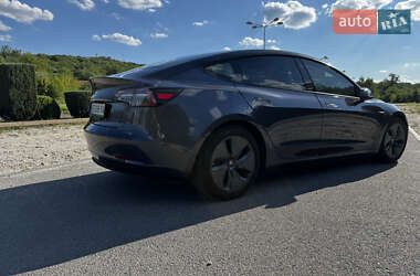 Седан Tesla Model 3 2023 в Дніпрі