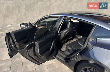 Седан Tesla Model 3 2019 в 