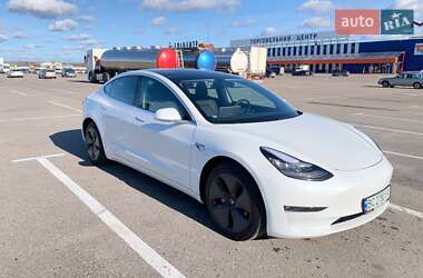 Седан Tesla Model 3 2020 в Львове