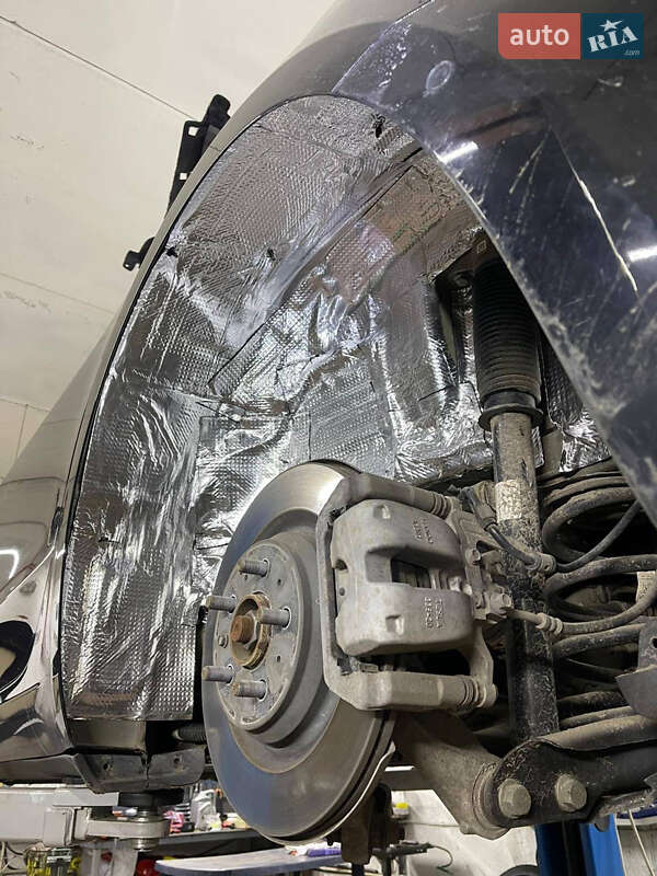 Седан Tesla Model 3 2018 в Львове