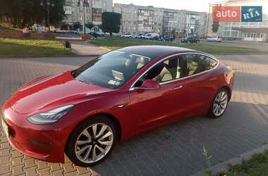 Седан Tesla Model 3 2018 в 