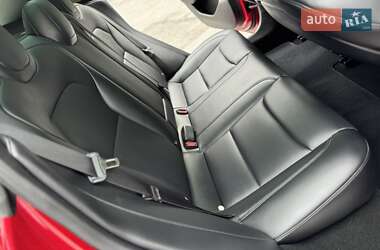 Седан Tesla Model 3 2024 в 