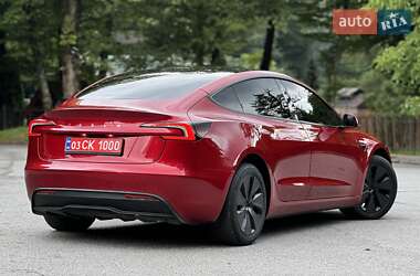 Седан Tesla Model 3 2024 в 