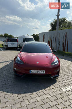 Седан Tesla Model 3 2021 в 