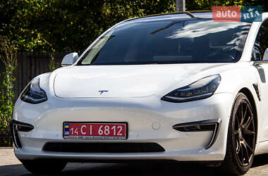 Седан Tesla Model 3 2018 в 