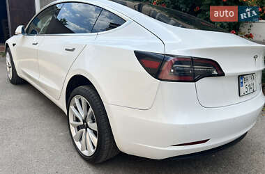 Седан Tesla Model 3 2019 в 