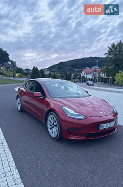 Седан Tesla Model 3 2020 в 