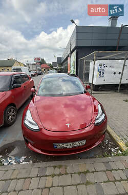 Седан Tesla Model 3 2020 в 