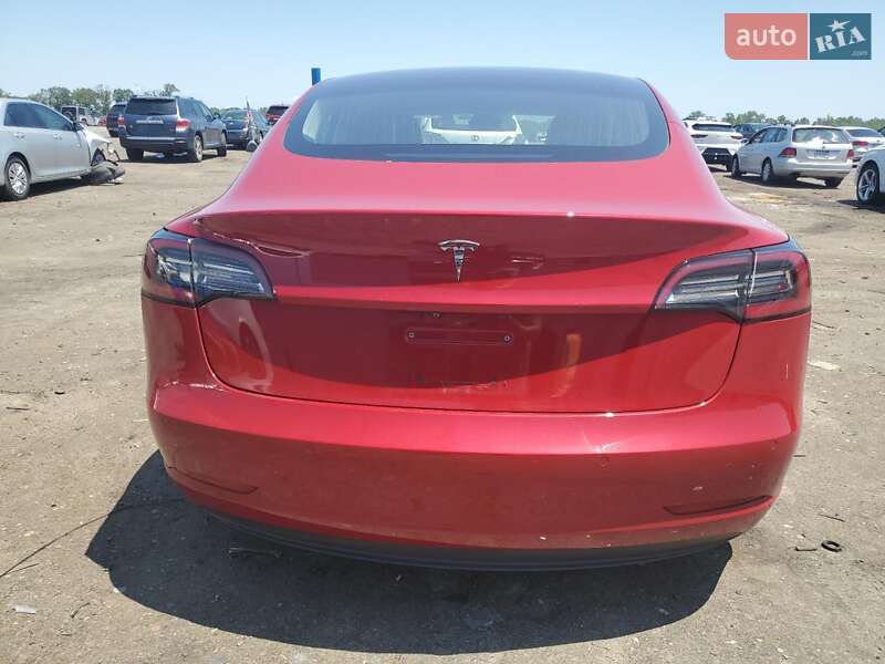 Седан Tesla Model 3 2018 в 