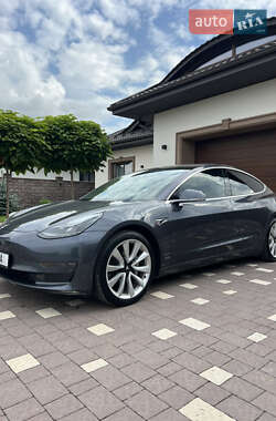 Седан Tesla Model 3 2018 в 