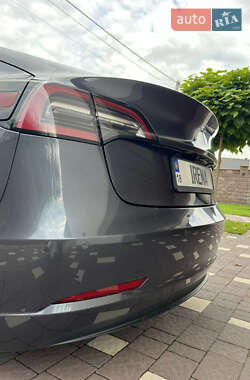 Седан Tesla Model 3 2018 в 