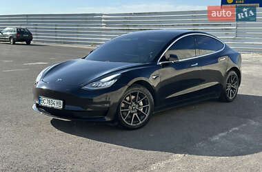 Седан Tesla Model 3 2019 в 