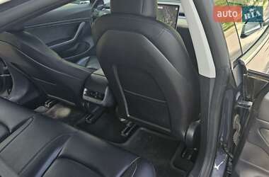Седан Tesla Model 3 2018 в 
