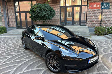Седан Tesla Model 3 2021 в Ирпене
