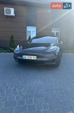 Седан Tesla Model 3 2017 в 