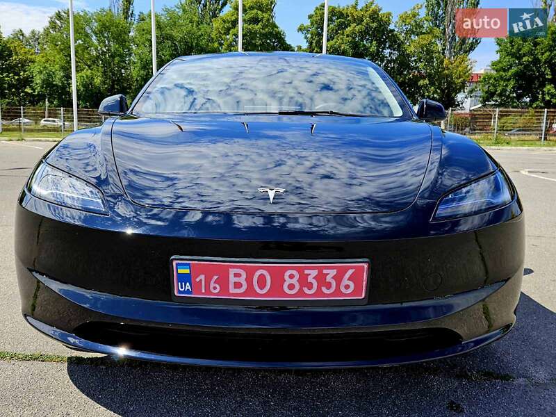 Седан Tesla Model 3 2024 в Днепре