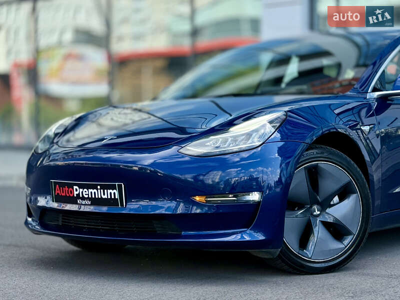 Седан Tesla Model 3 2018 в Харькове