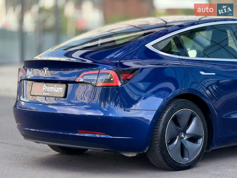 Седан Tesla Model 3 2018 в Харькове