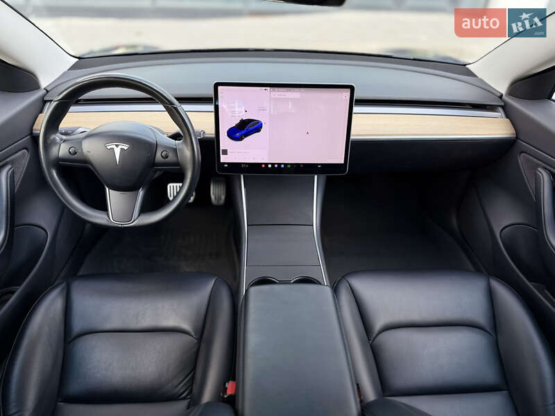 Седан Tesla Model 3 2018 в Харькове