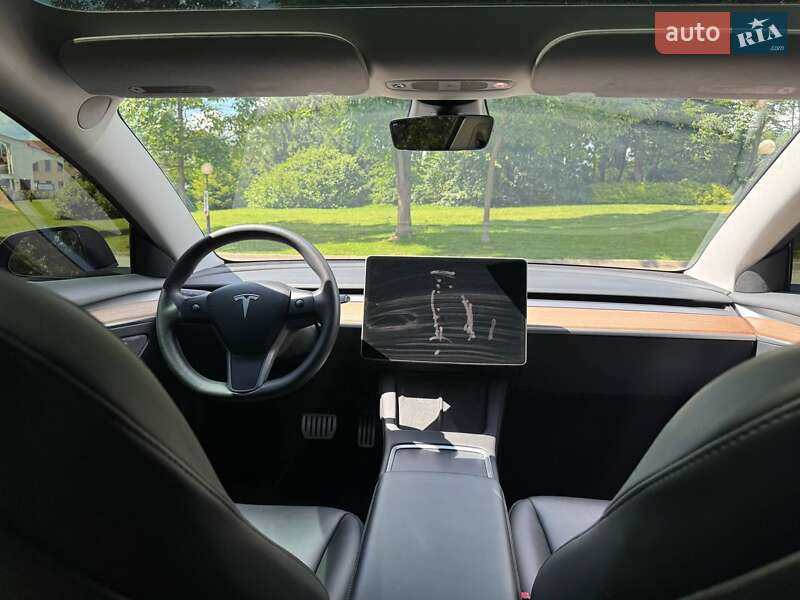 Седан Tesla Model 3 2023 в Львове фото 10 Седан Tesla Model 3 2023 в Львове