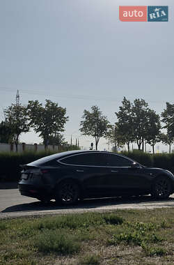 Седан Tesla Model 3 2018 в Кривом Роге