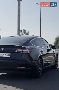 Седан Tesla Model 3 2018 в 