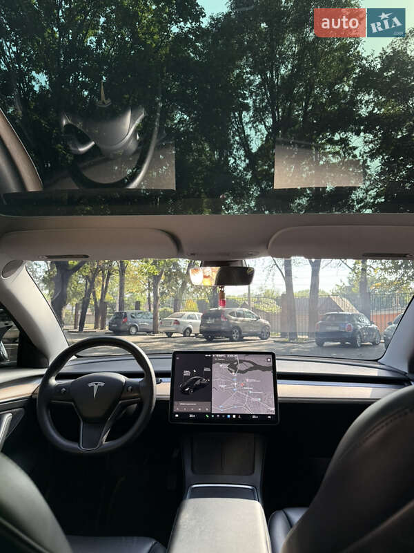 Седан Tesla Model 3 2021 в Каменском