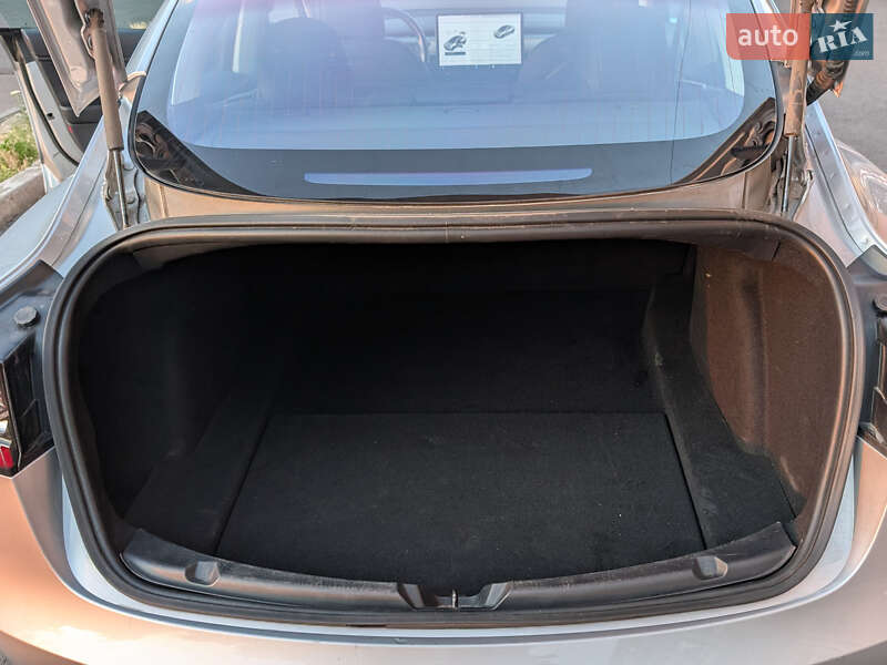 Седан Tesla Model 3 2018 в Одессе
