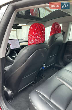 Седан Tesla Model 3 2019 в Сумах