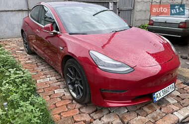 Седан Tesla Model 3 2019 в Сумах