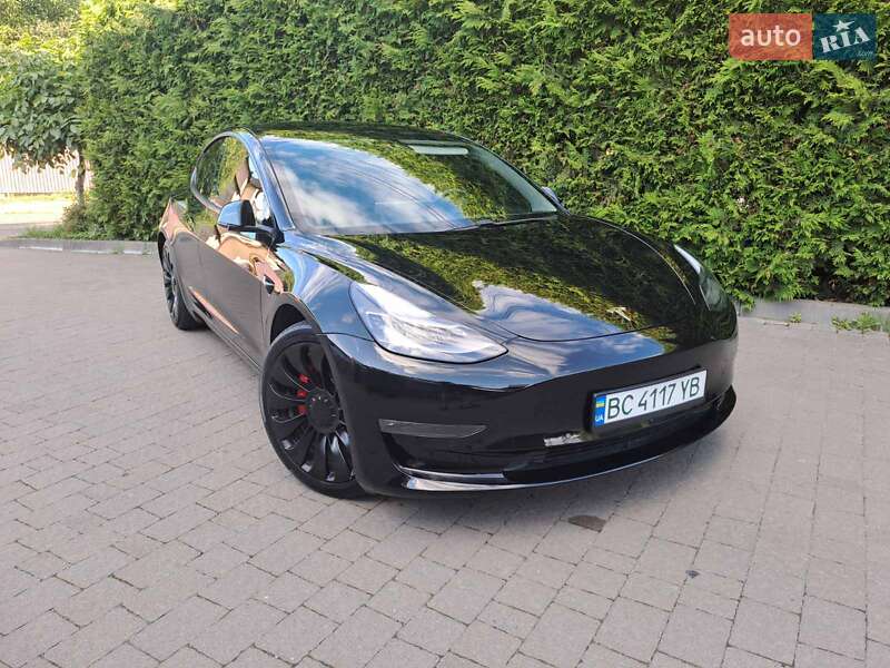 Tesla Model 3 2021